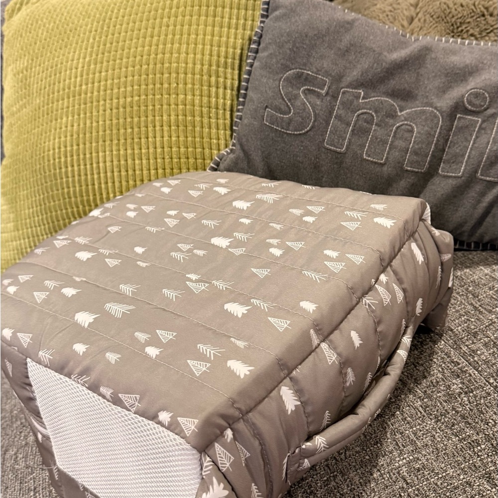 Portable infant bed